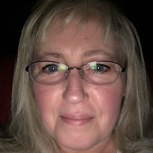 Meet your Posher, Corina